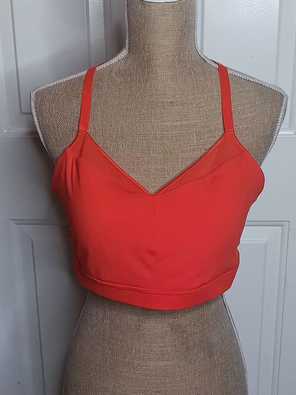 aerie Offline Coral Red Goals V‑Neck Longline Sports Bra Size XL